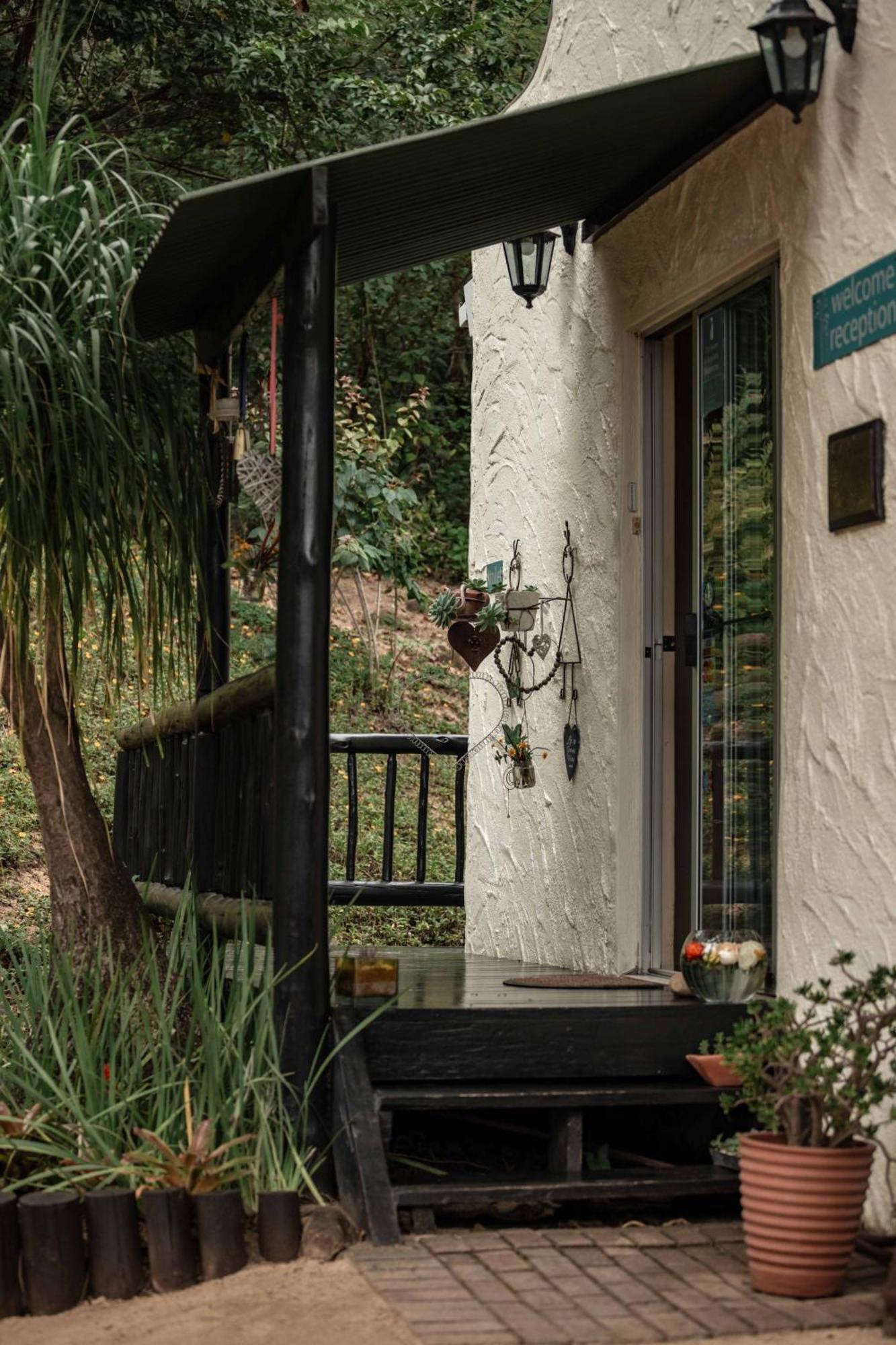 Gasthof Thulamela Couples Retreat *